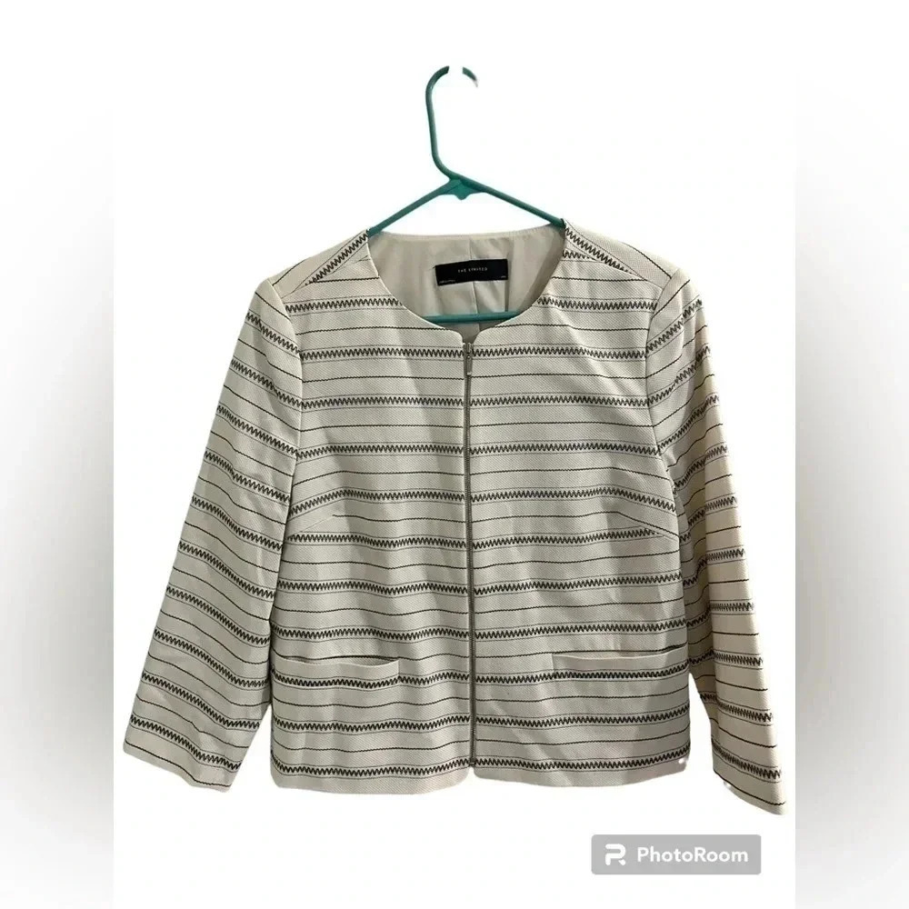 The limited white striped large blazer